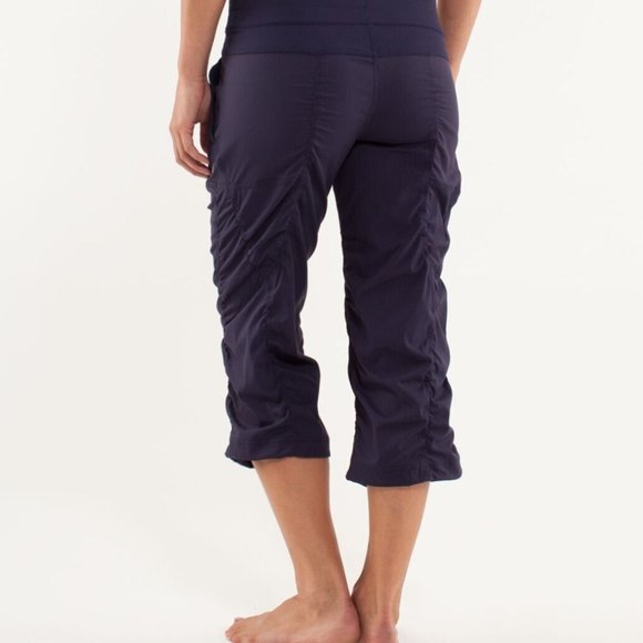 LULULEMON Dance Studio Crop pant Deep Indigo Blue Size 2 NEW - Picture 7 of 10